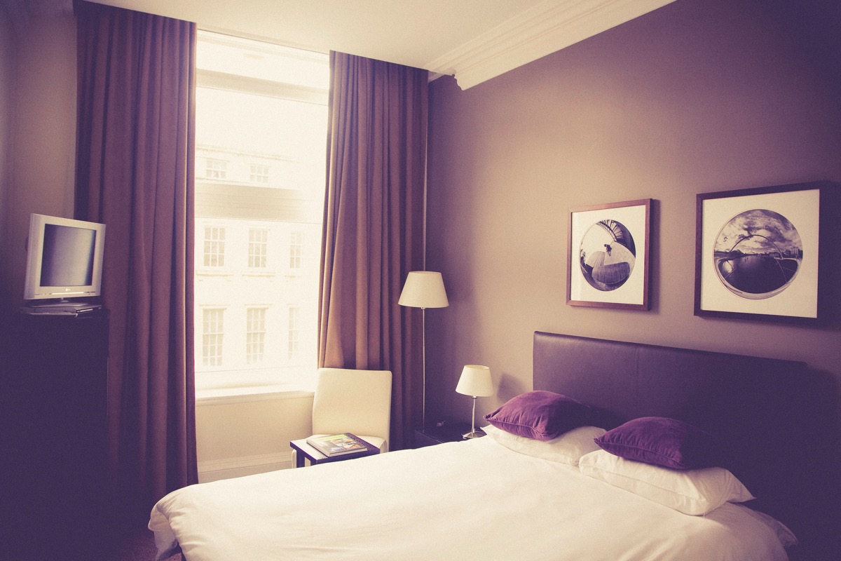 Picture of a nice and clean hotel room.