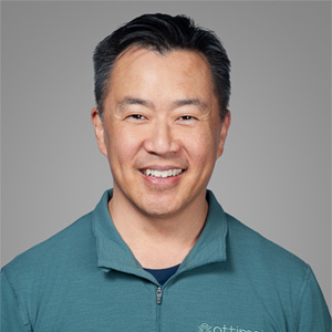 Dan Kim headshot