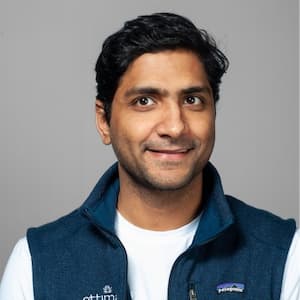 Sathya Viswanathan headshot